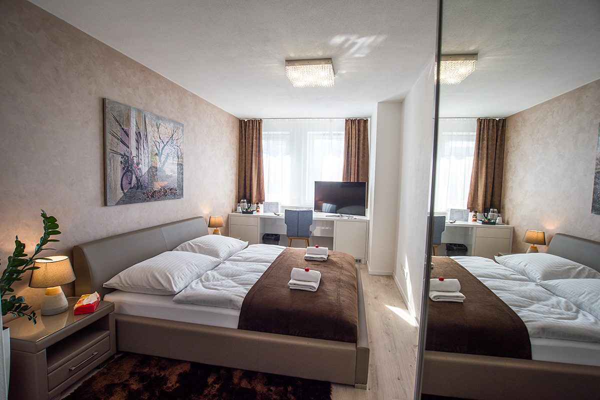 Hotel body. Номер отелей Словакия. Отель панорама Братислава. Отель «Grand Hotel River Park, a Luxury collection Hotel» в Братиславе. Отель «Marrol's Boutique Hotel» в Братиславе.